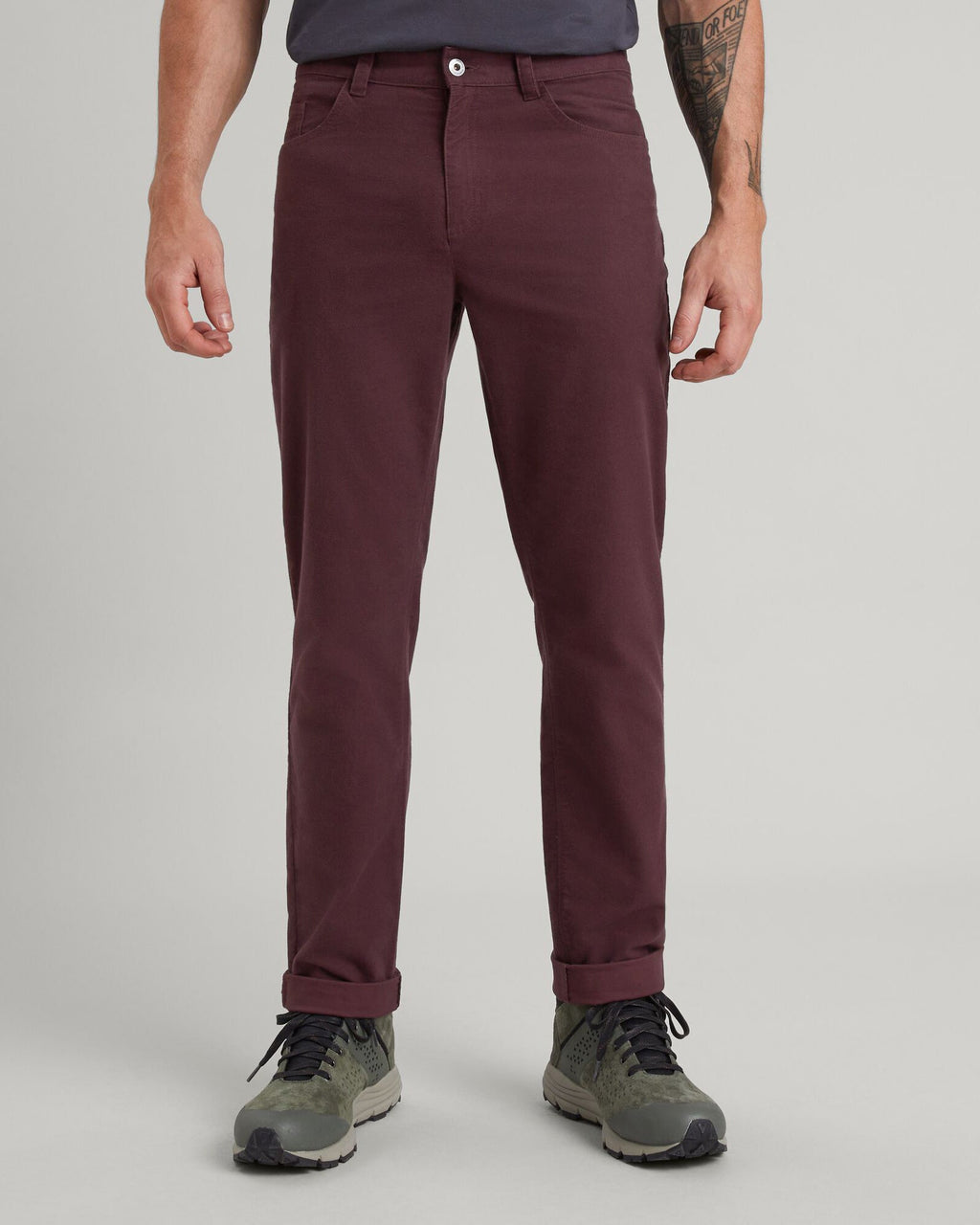 Qliezet cargo tal-irġiel, blu navy nofsillejl, b’xifer riflettiv